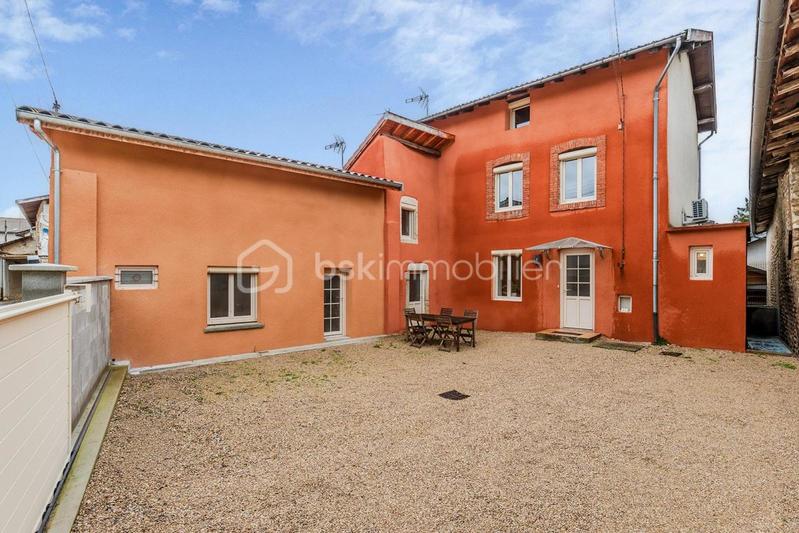 Maison - 110 m² - 4 pièces