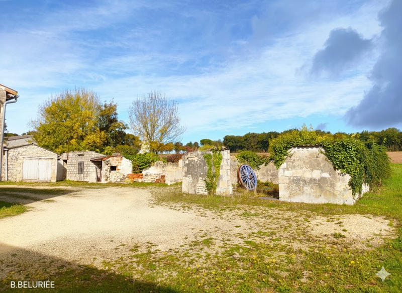 Maison - 250 m² - 12 pièces