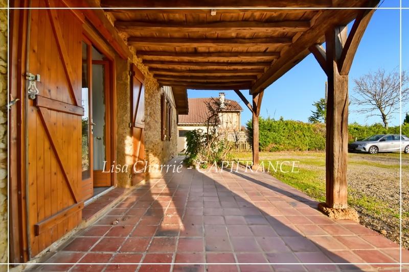 Propriété - 324 m² - 10 pièces