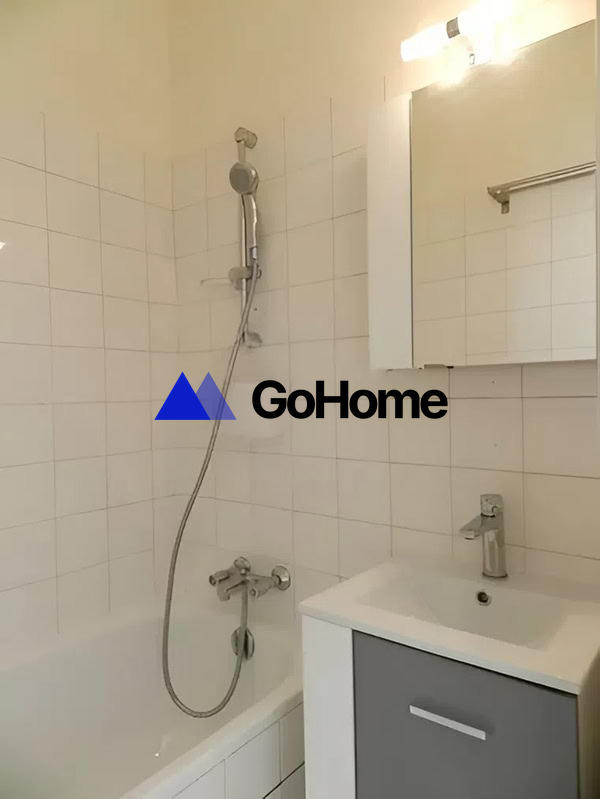 Studio - 15 m² - 1 pièce