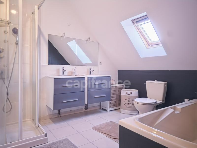 Pavillon - 117 m² - 6 pièces