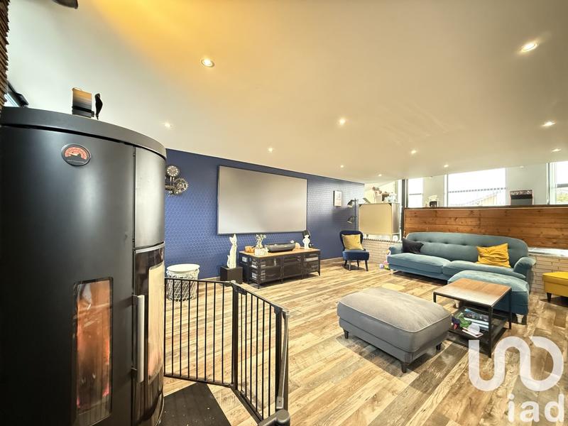 Maison - 300 m² - 8 pièces