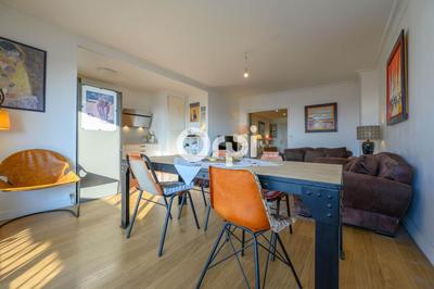 Appartement - 95 m² - 3 pièces