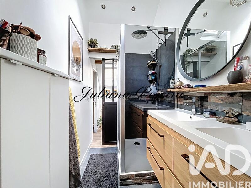 Maison - 189 m² - 7 pièces