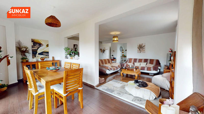 Appartement - 95 m² - 4 pièces