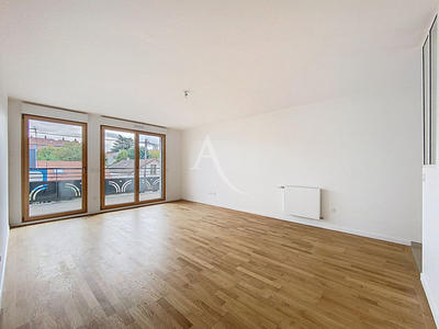 Appartement - 94 m² - 5 pièces