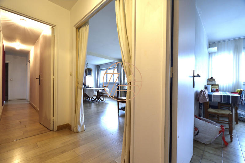 Appartement - 83 m² - 4 pièces