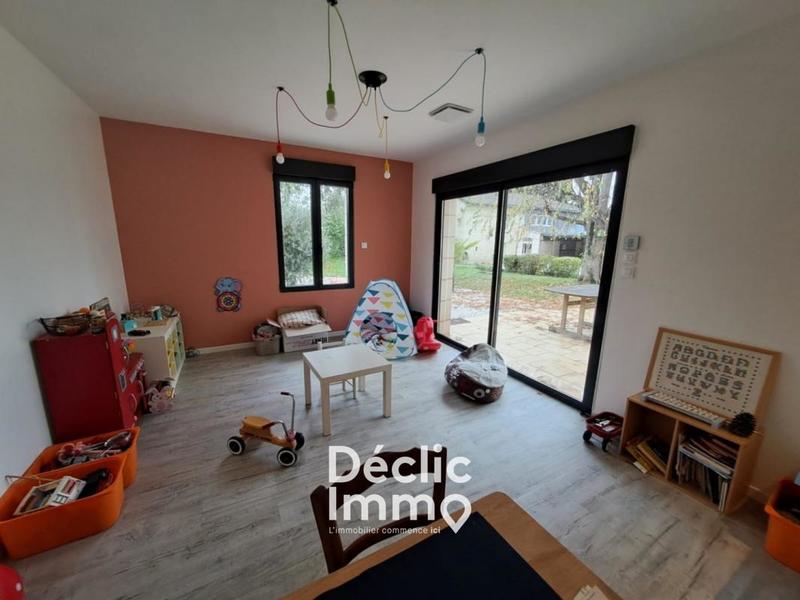 Propriété - 350 m² - 12 pièces