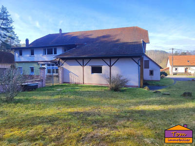 Maison - 250 m² - 10 pièces