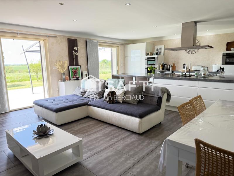 Maison - 143 m² - 5 pièces