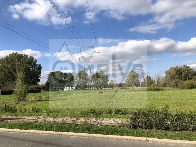 Terrain constructible - 1 000 m²