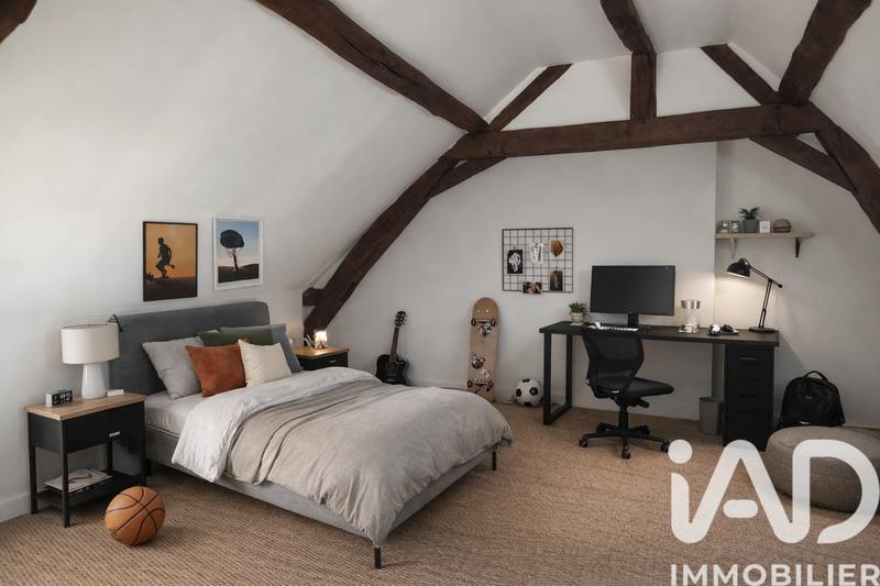 Maison - 208 m² - 8 pièces