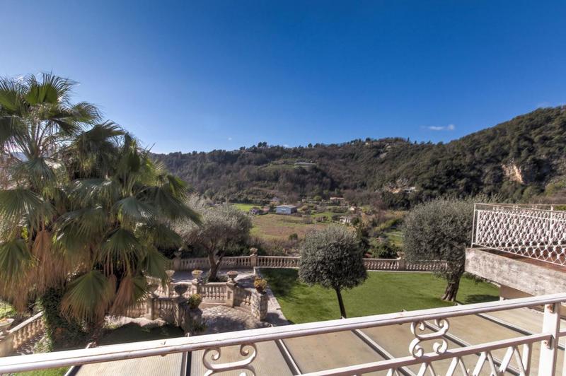 Maison - 193 m² - 5 pièces