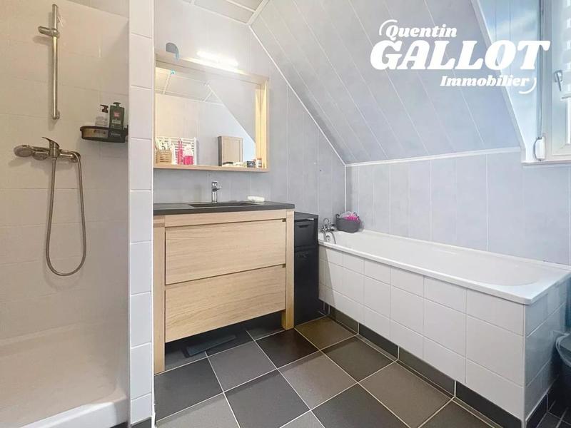 Maison - 97 m² - 4 pièces