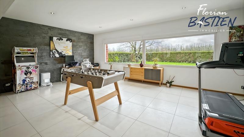 Maison - 180 m² - 7 pièces