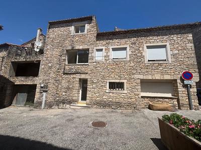 Maison de village - 148 m² - 8 pièces