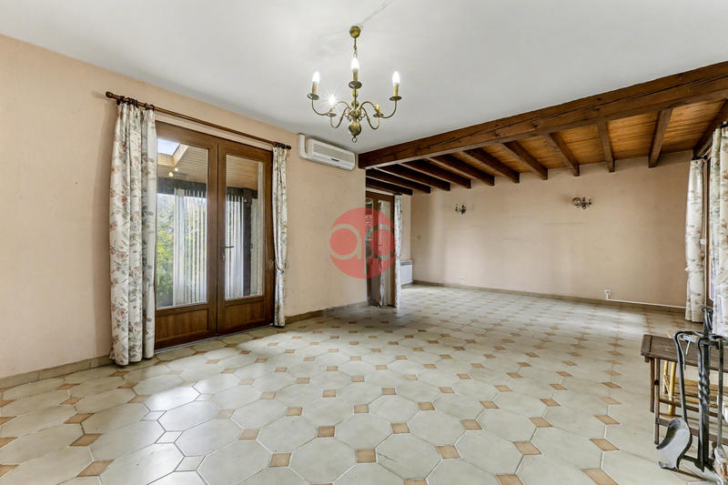 Villa - 167 m² - 6 pièces