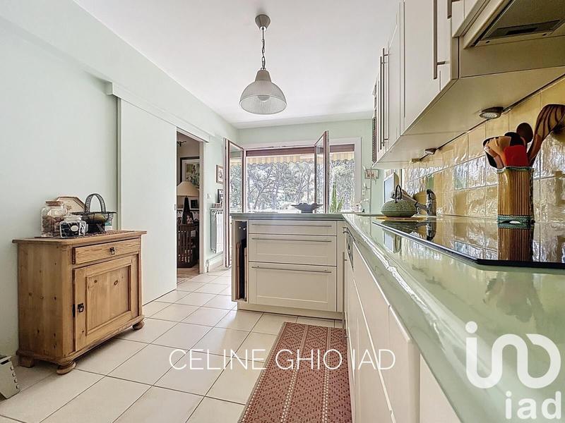 Appartement - 93 m² - 3 pièces