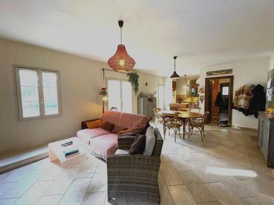 Maison - 120 m² - 4 pièces