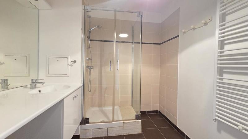 Appartement ancien - 75 m² - 4 pièces