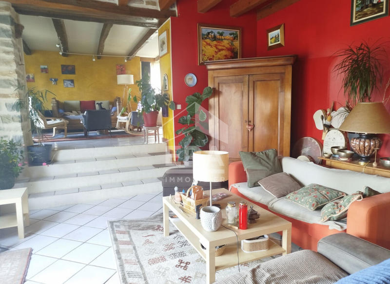 Maison - 301 m² - 15 pièces