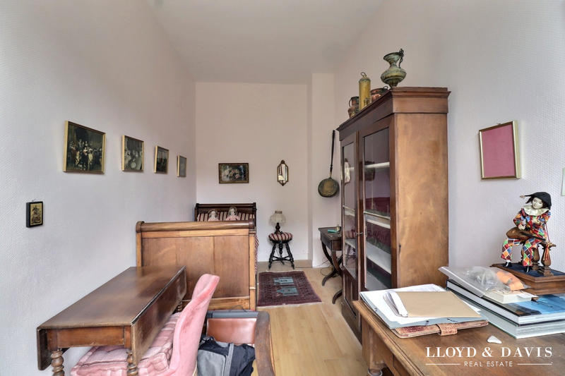 Duplex - 189 m² - 9 pièces