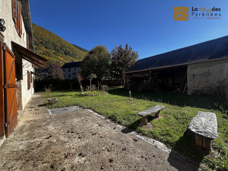 Maison - 204 m² - 7 pièces