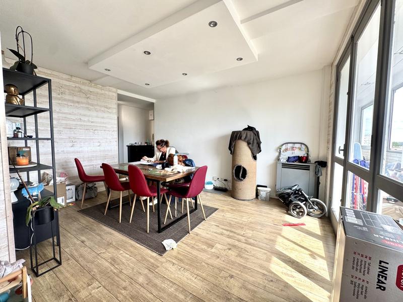 Appartement - 79 m² - 3 pièces