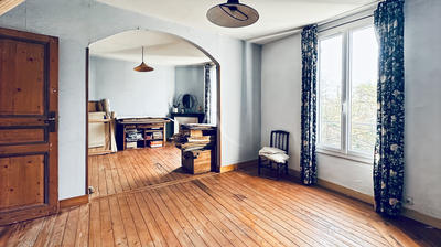 Maison - 202 m² - 6 pièces