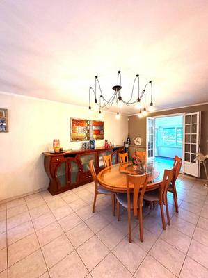 Villa - 220 m² - 7 pièces