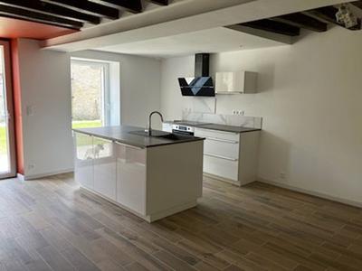 Maison traditionnelle - 96 m² - 4 pièces