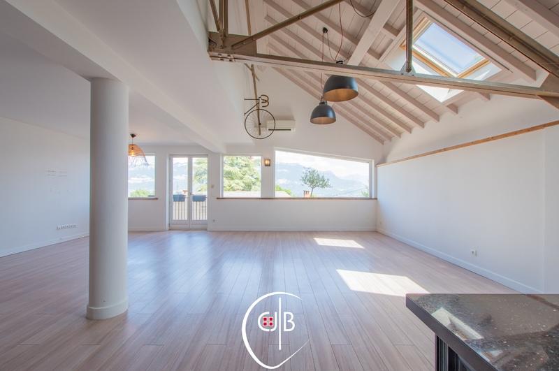 Appartement - 156 m² - 4 pièces