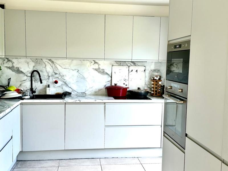 Appartement - 100 m² - 4 pièces