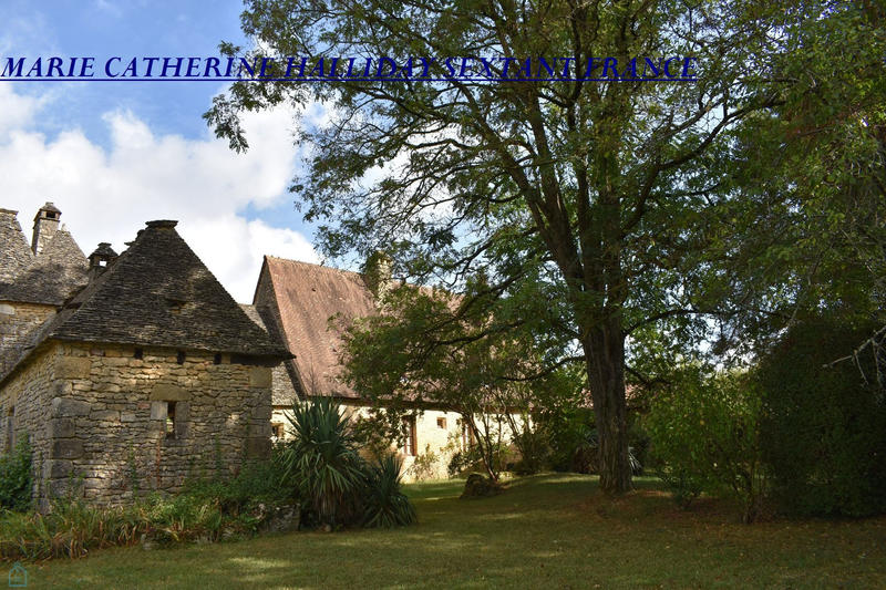 Maison - 230 m² - 6 pièces