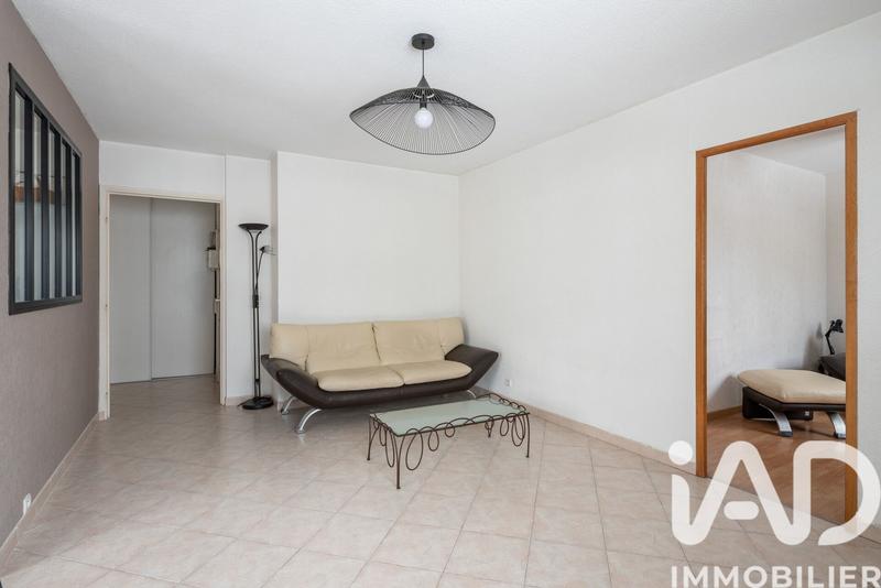 Appartement - 97 m² - 5 pièces