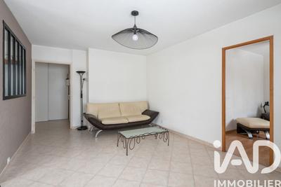 Appartement - 97 m² - 5 pièces