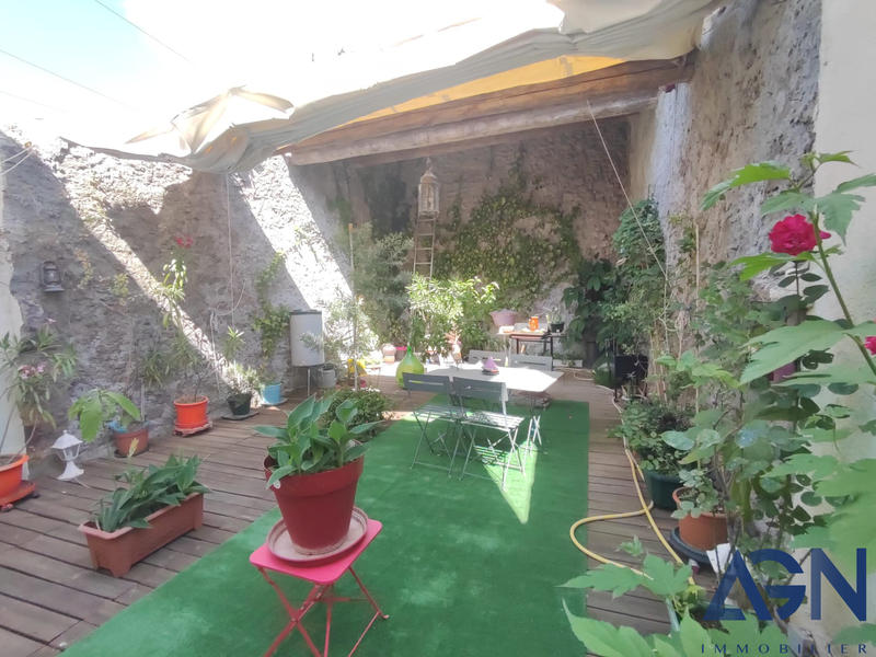 Maison - 180 m² - 5 pièces