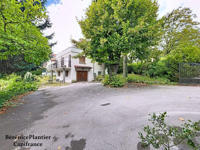 Maison - 111 m² - 4 pièces