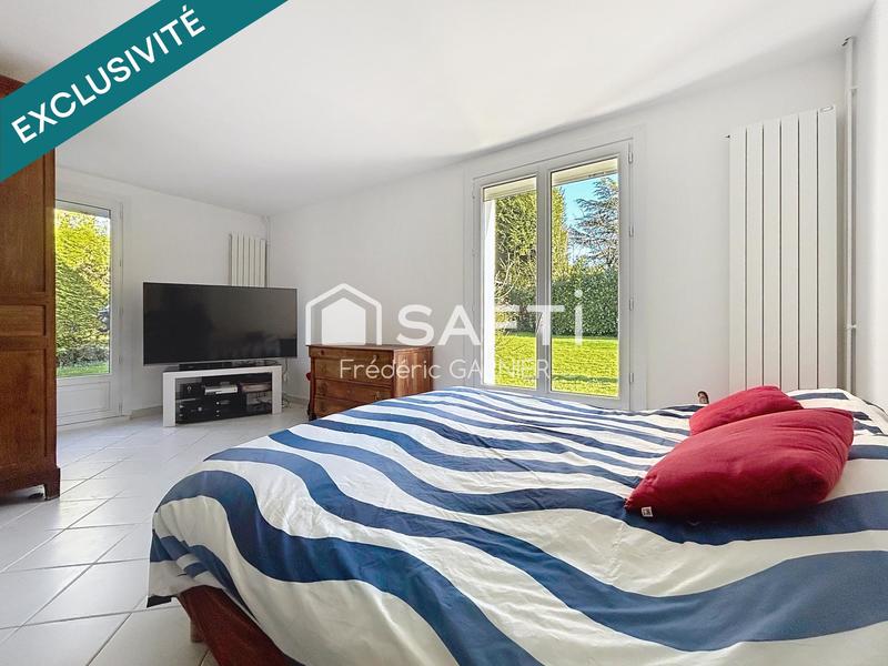 Maison - 212 m² - 7 pièces