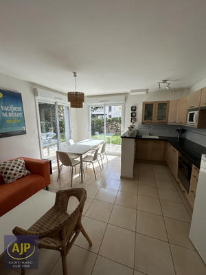 Maison - 76 m² - 4 pièces