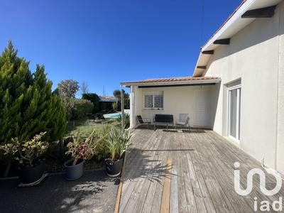 Maison - 104 m² - 4 pièces