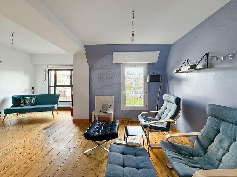 Maison - 174 m² - 8 pièces