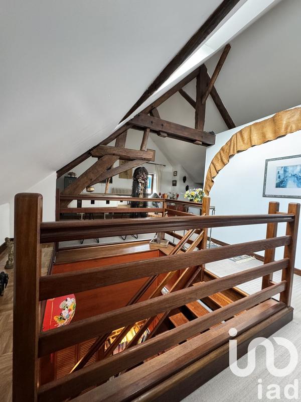 Maison - 230 m² - 8 pièces