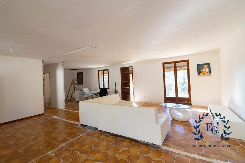 Maison - 92 m² - 2 pièces