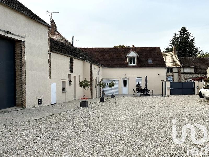 Maison - 203 m² - 7 pièces