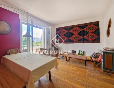 Appartement - 90 m² - 4 pièces