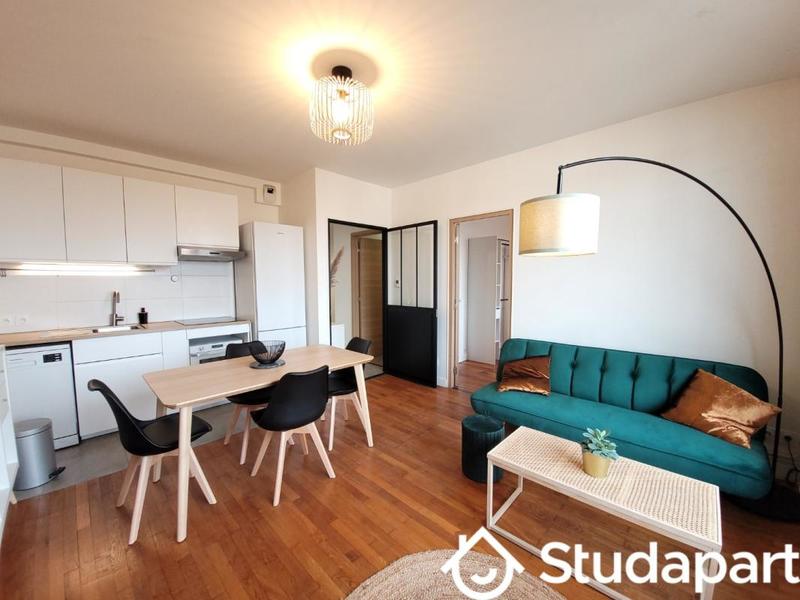 Chambre - 10 m² - 1 pièce