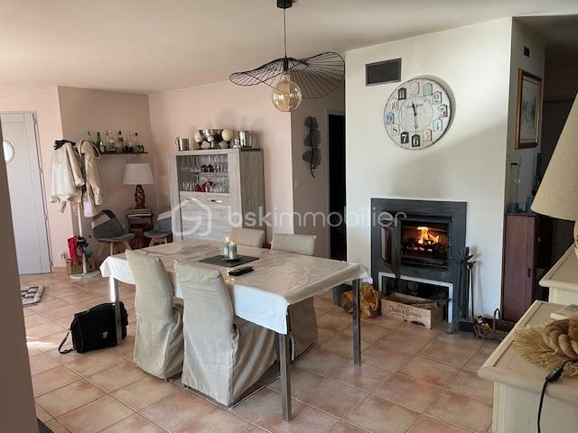 Maison - 104 m² - 4 pièces