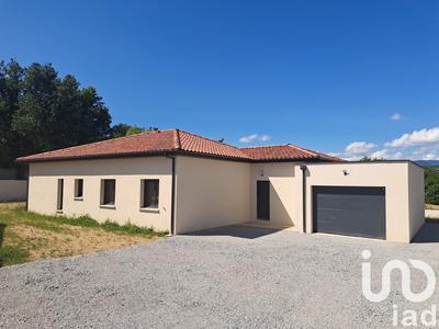 Maison - 123 m² - 4 pièces