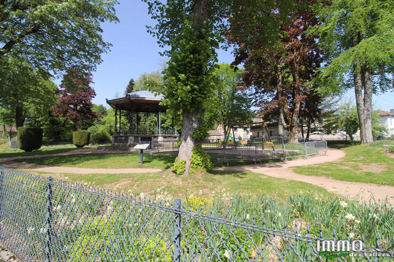 Maison - 166 m² - 7 pièces